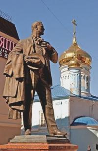 Памятник Ф.Шаляпину. Фото: Павлов В.Г.