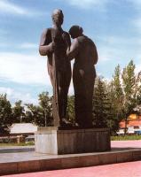 Миронов П.Л. Скульптура «Прощание». 1971-1975 Миронов П.Л. Скульптура «Прощание». 1971-1975